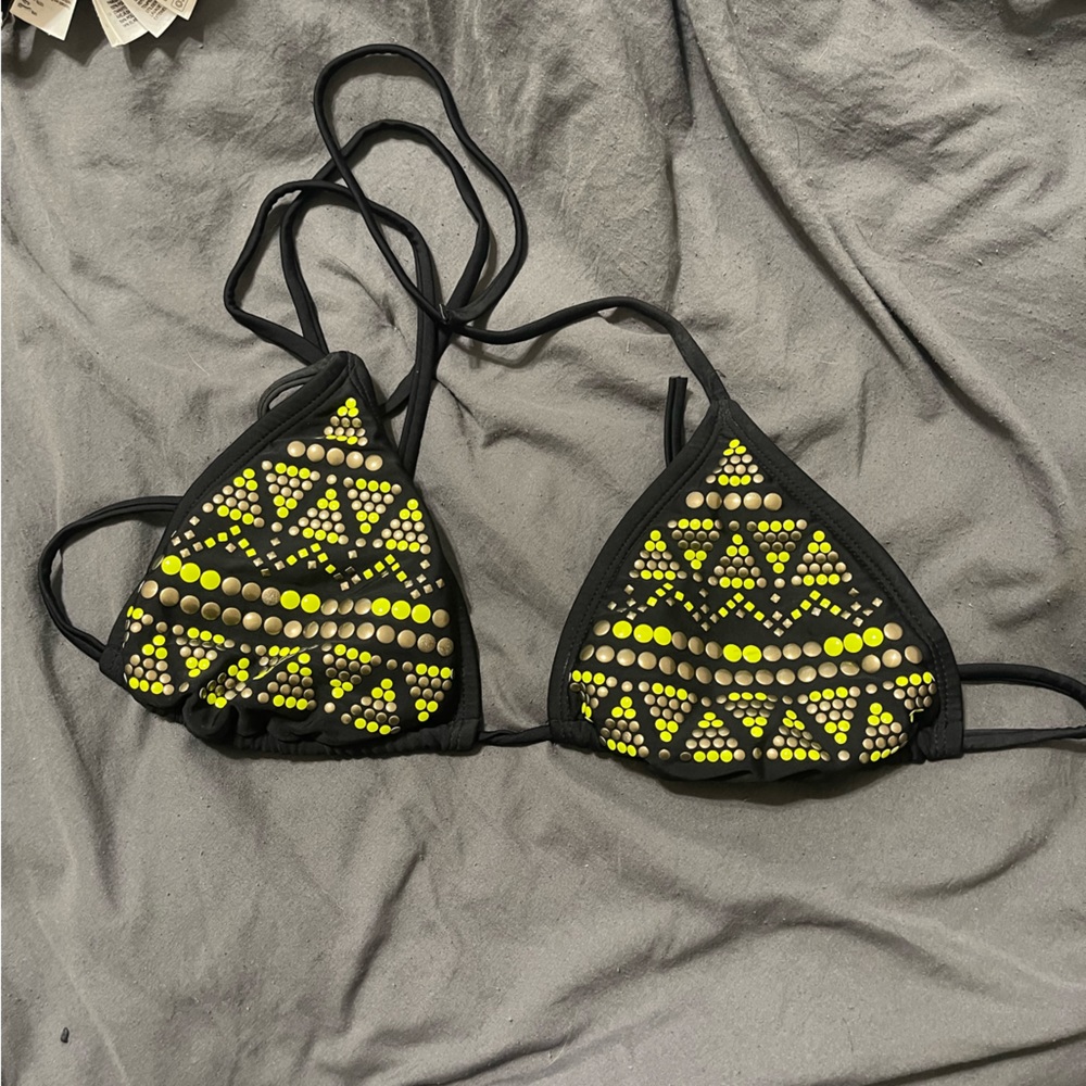 Bikini top size small